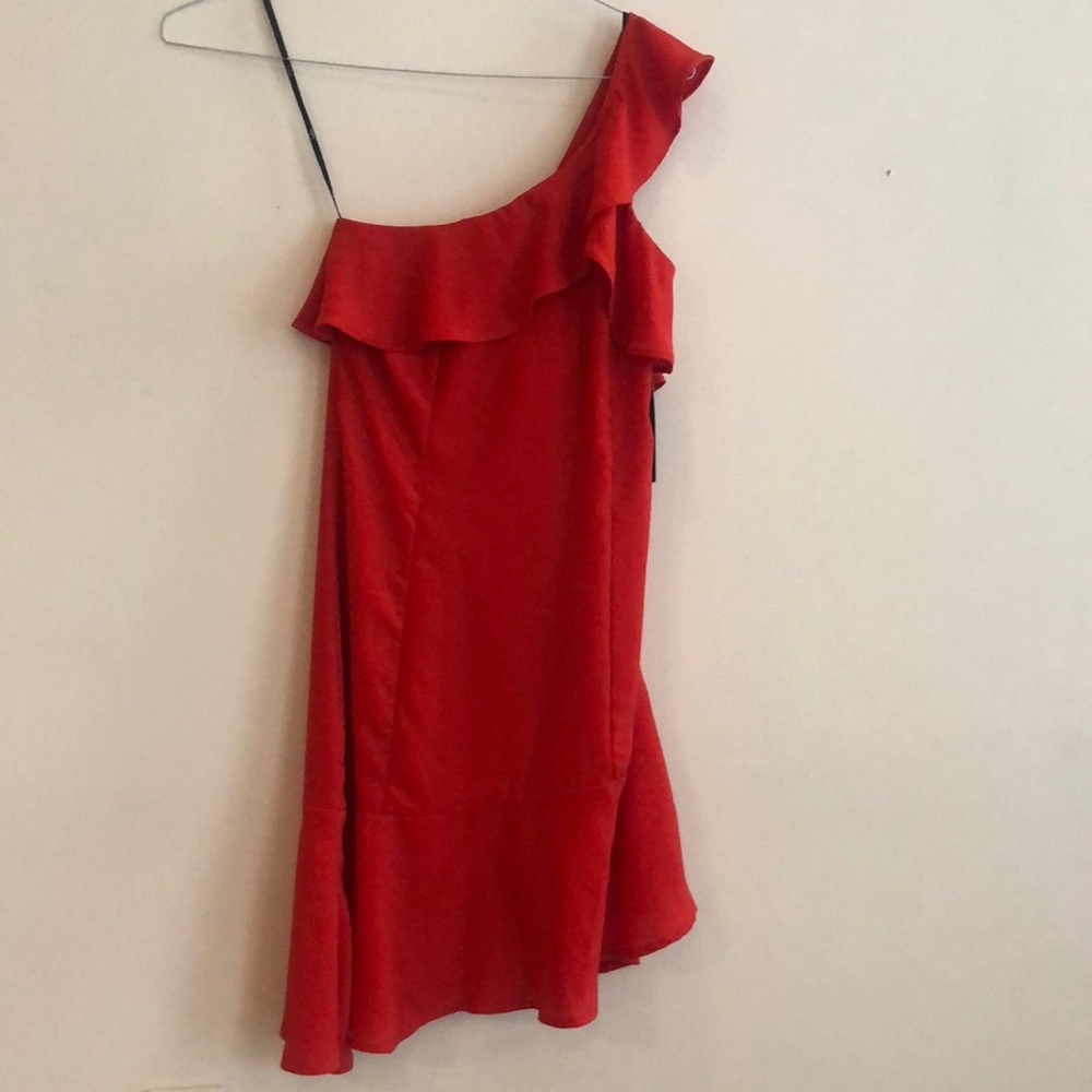 NWT red one shoulder dress - Lulus